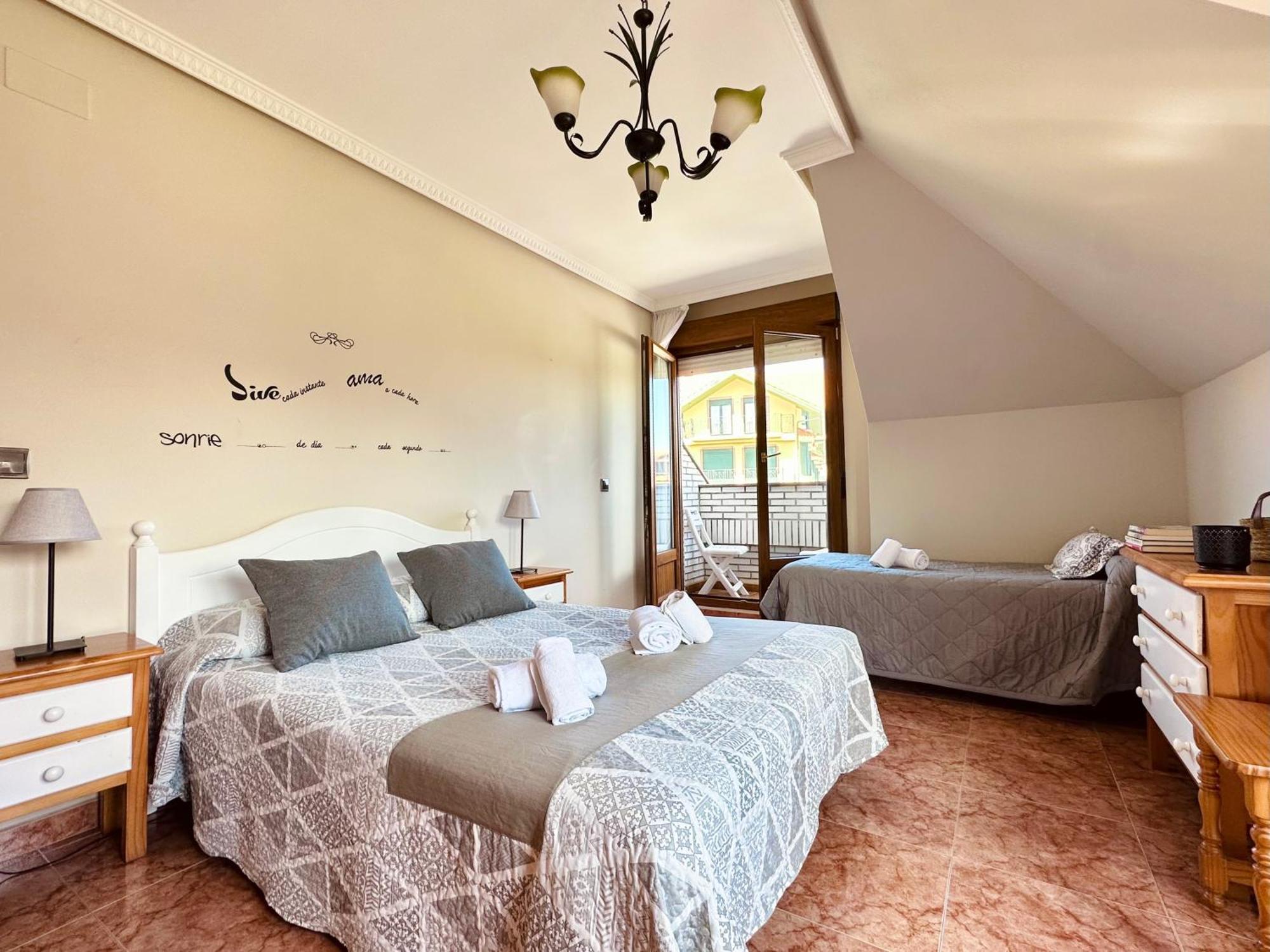 Apartamentos Pineda 诺哈 外观 照片